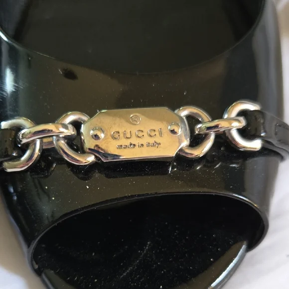 Gucci Black Flats with Gold Hardware - Picture 2 of 5